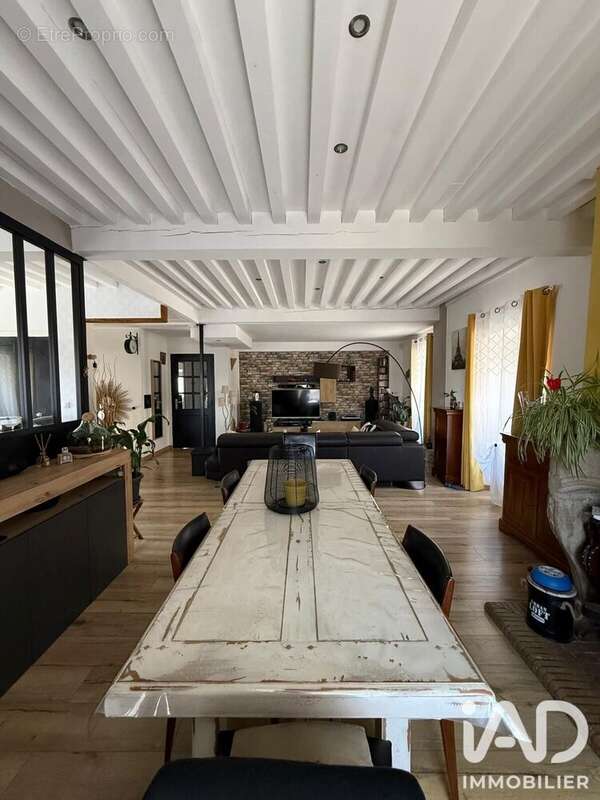 Maison 160 m² à Perigneux  - photo 7