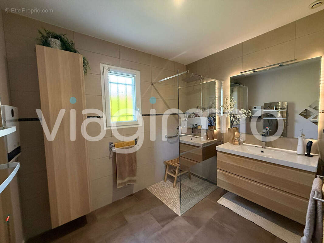 Maison à SAINT-LAURENT-EN-ROYANS