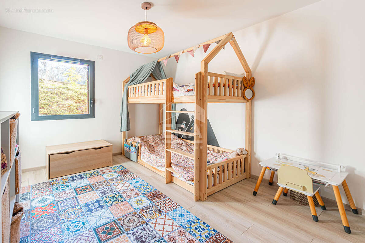 Appartement à ANNECY-LE-VIEUX