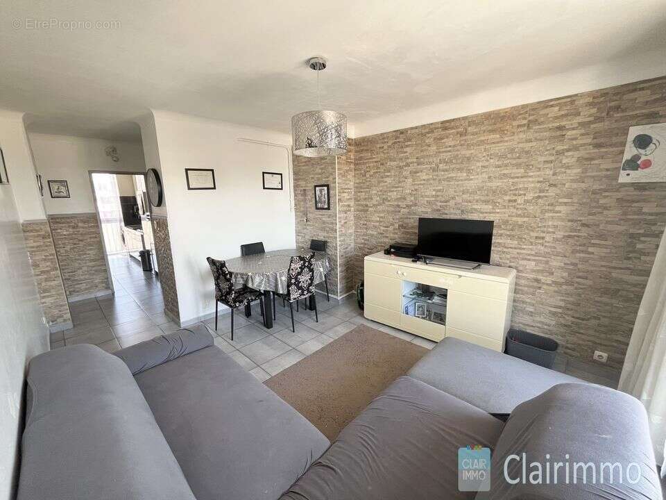 Appartement T3 a vendre - grand balcon - cave - 13013 - Appartement à MARSEILLE-13E