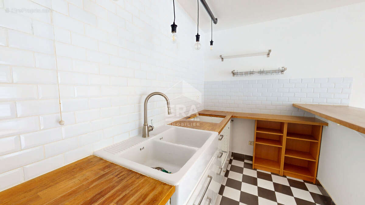 Appartement à PARIS-19E