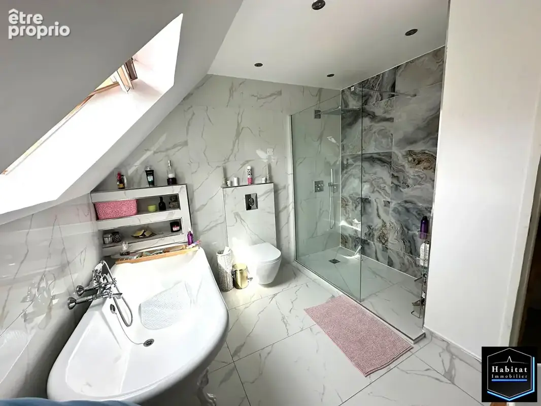 Pavillon - 137 m² - Double garage - Terrain 947m² - photo 8
