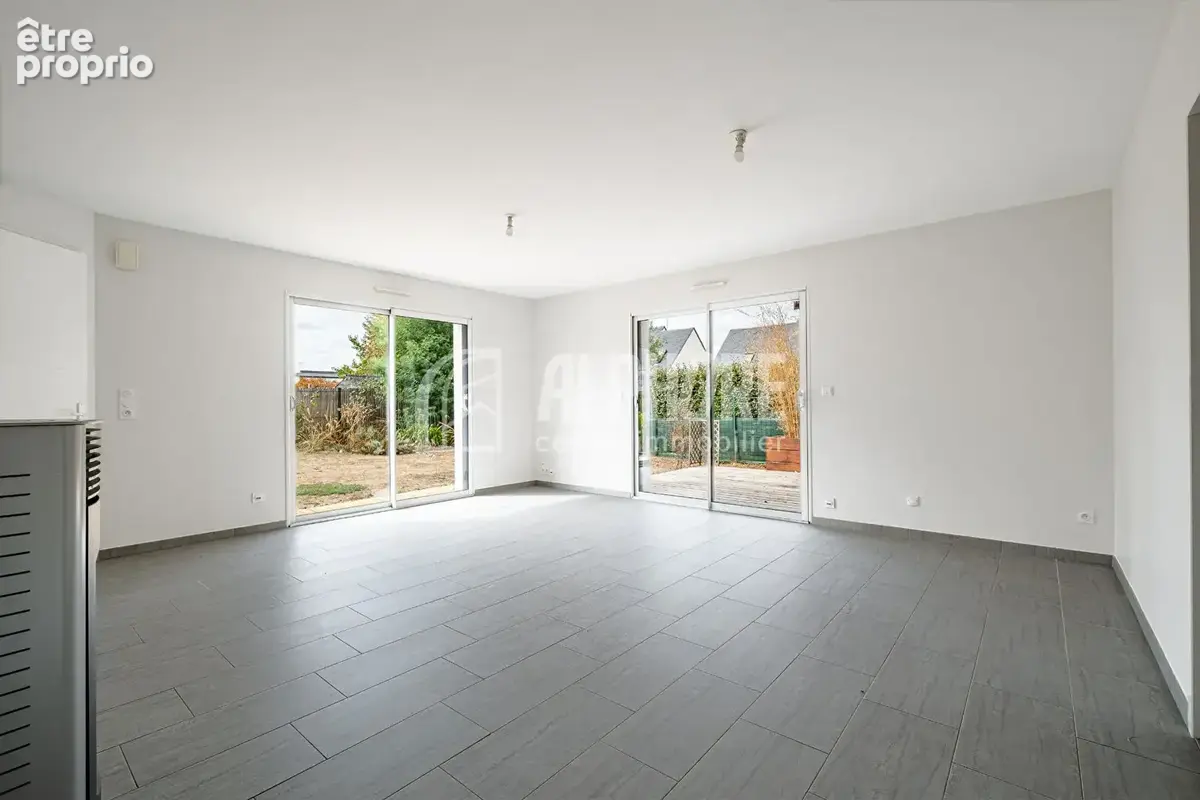 Maison Saint Lyphard , Plain Pied , 3 chambres + garage / Normes RT 2012 - photo 5