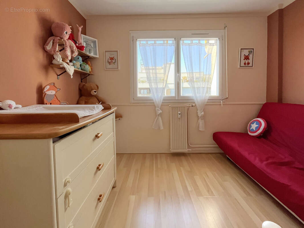 Appartement T3 à vendre à Angers avec Loggia et terrasse - photo 4