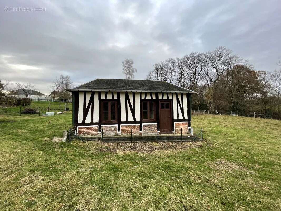 Maison à SAINT-GEORGES-DU-VIEVRE