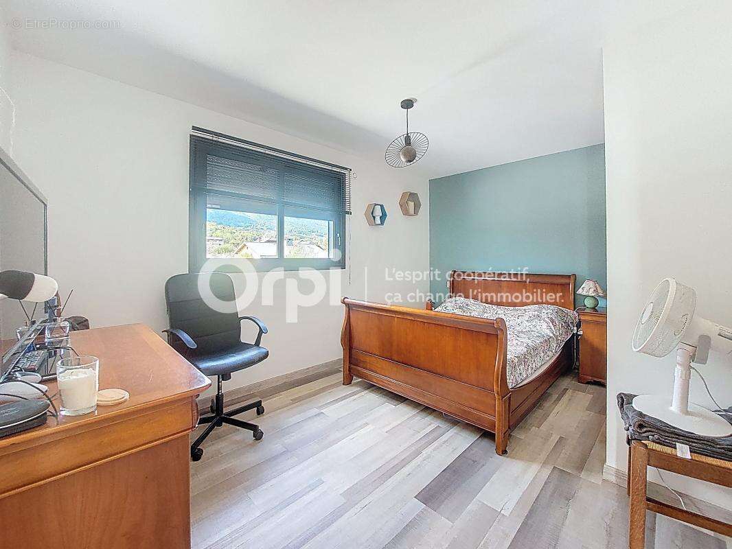 Maison à GILLY-SUR-ISERE