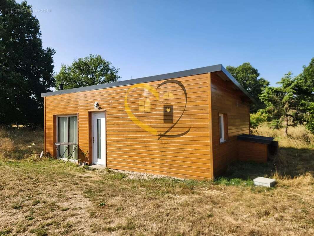 Maison de 100 m2 et son chalet de 50 m2 - photo 3