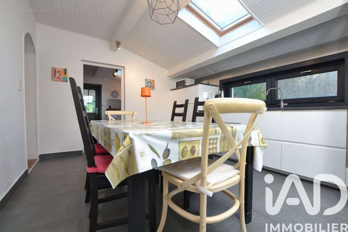 Maison 123 m² à Boisset  - photo 7