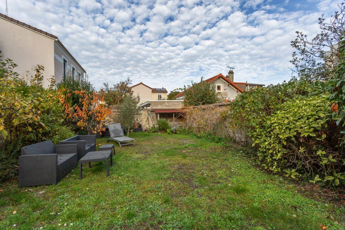 Maison à LE PERREUX-SUR-MARNE