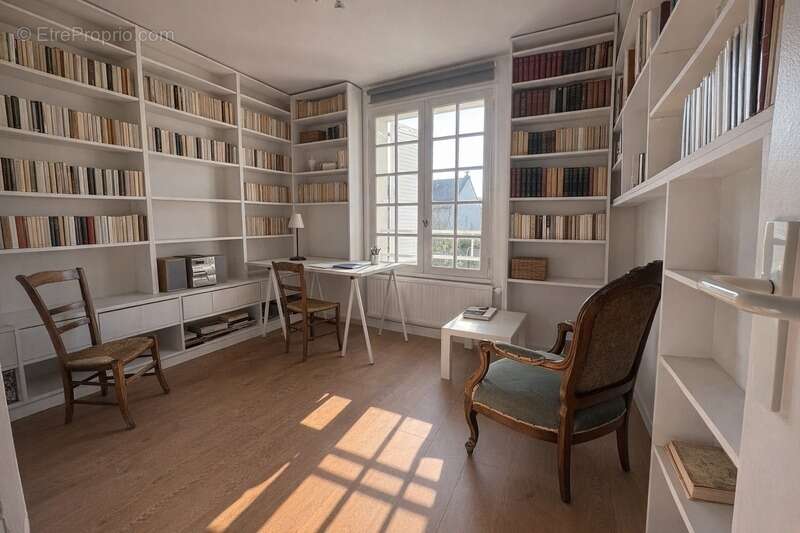 Maison à SAINT-CYR-SUR-LOIRE