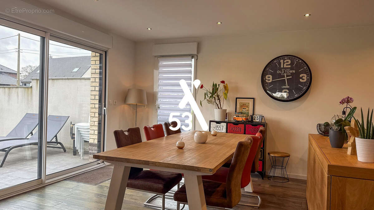 Maison à BAYENGHEM-LES-SENINGHEM