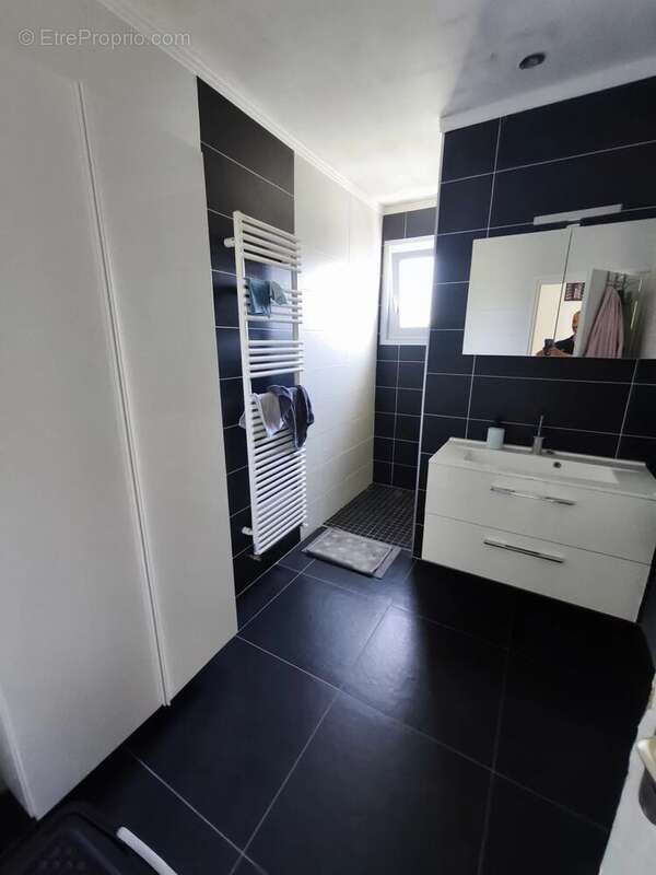 Maison à SAINT-MARCEL-LES-VALENCE