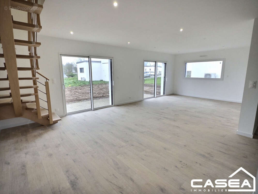 Maison à PLONEOUR-LANVERN