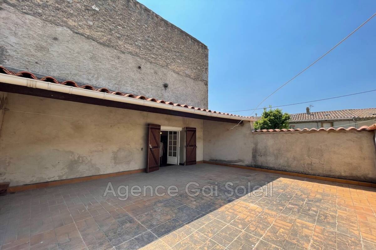 Maison à NISSAN-LEZ-ENSERUNE