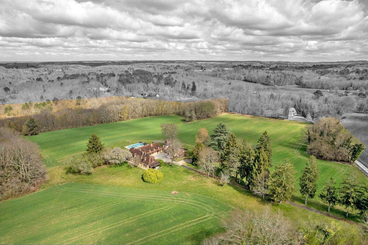 Maison à SAINT-GEYRAC