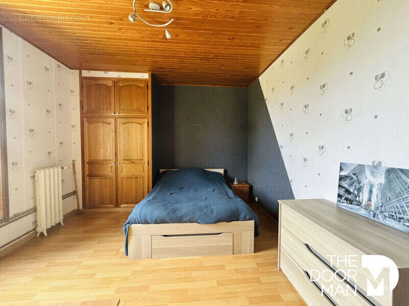 Maison à SAINTE-SOLANGE
