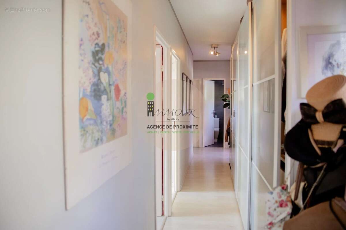 Appartement à RILLIEUX-LA-PAPE