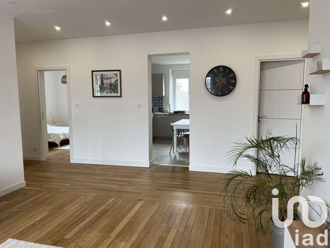 Photo 8 - Appartement à CHARLEVILLE-MEZIERES