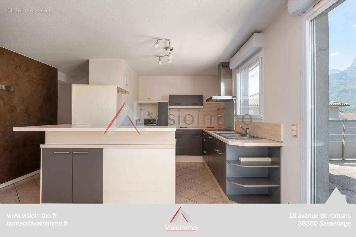 Appartement à LE PONT-DE-CLAIX