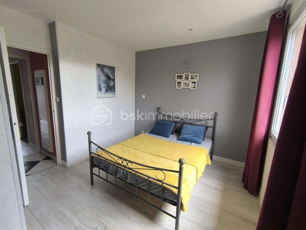 Maison à CHASNE-SUR-ILLET