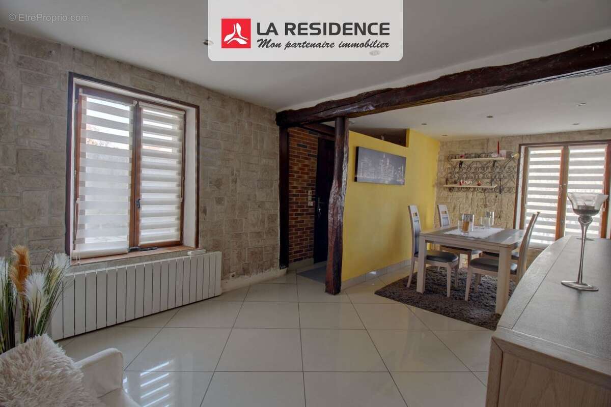 Maison à TESSANCOURT-SUR-AUBETTE