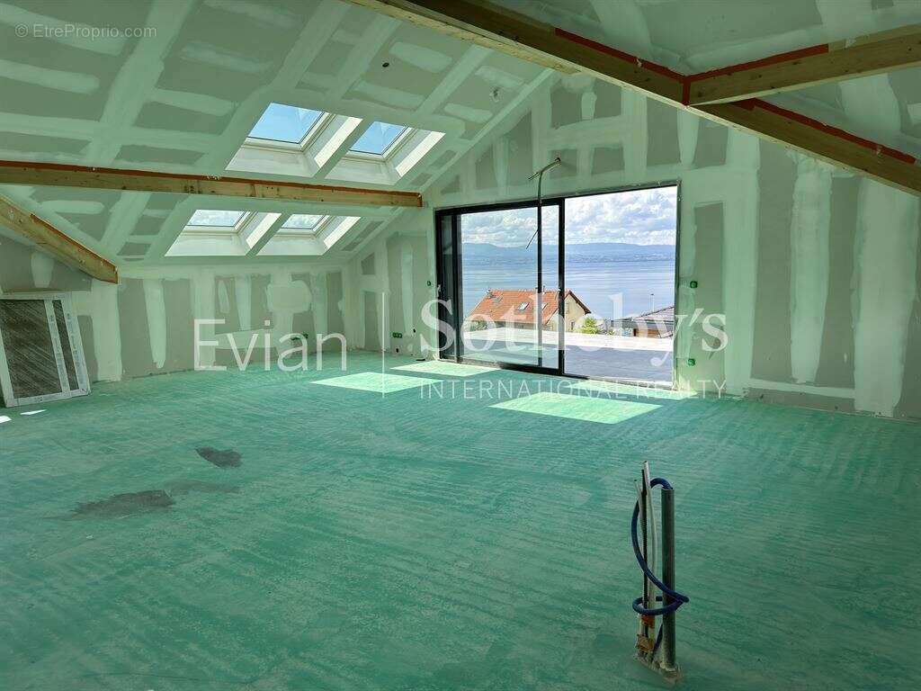 Appartement à NEUVECELLE