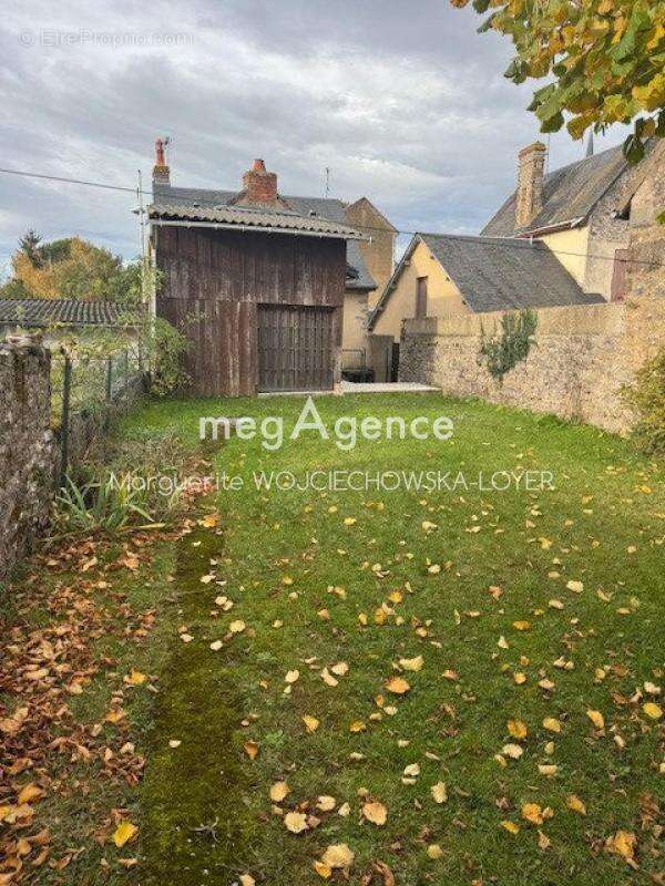 Maison à FRESNAY-SUR-SARTHE