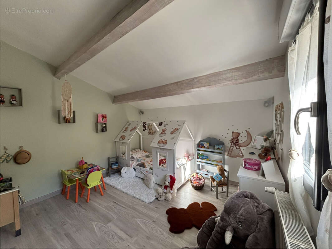 Maison à SAINT-ROMAN-DE-CODIERES