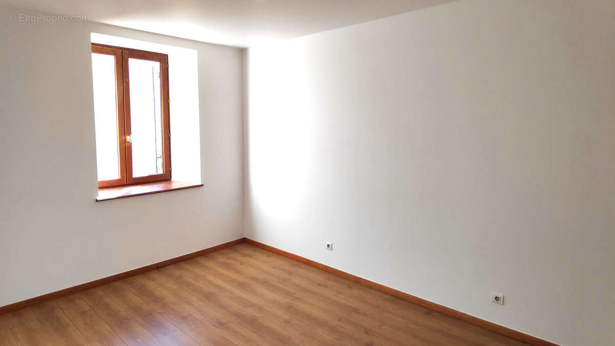 Maison à SAINT-ANDEOL-LE-CHATEAU