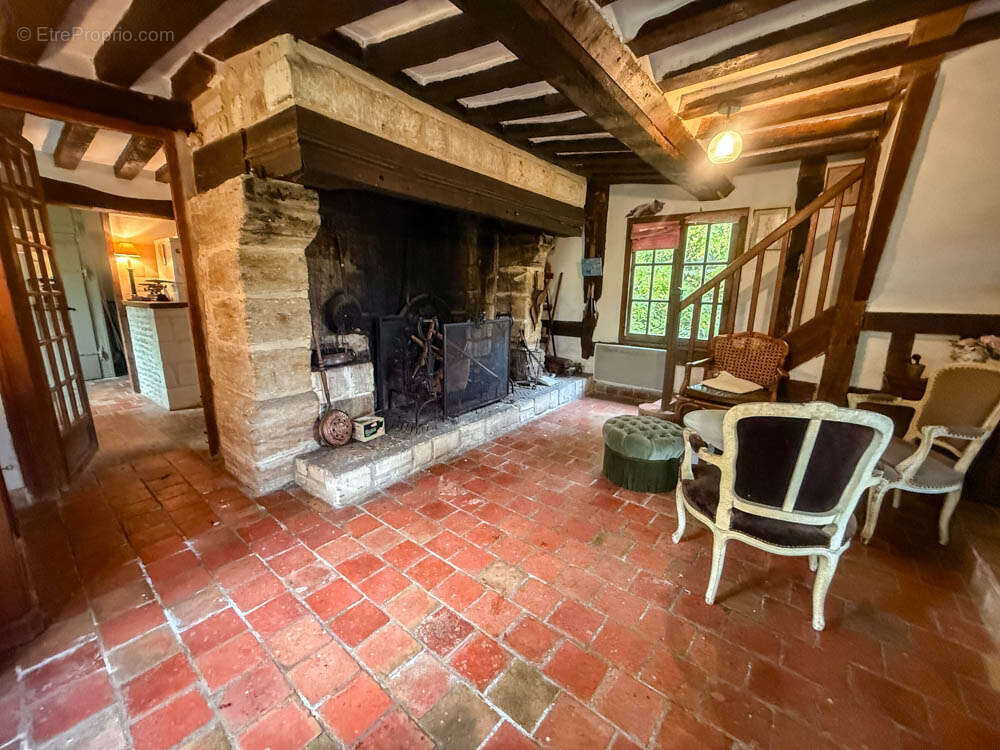 Maison à CROUTTES