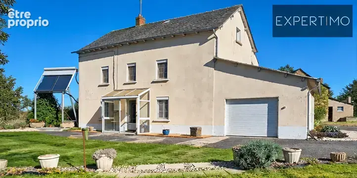 Ancien corps de ferme en pierre   165 m2, nombreuses dépendances et autonomie énergétique - photo 10