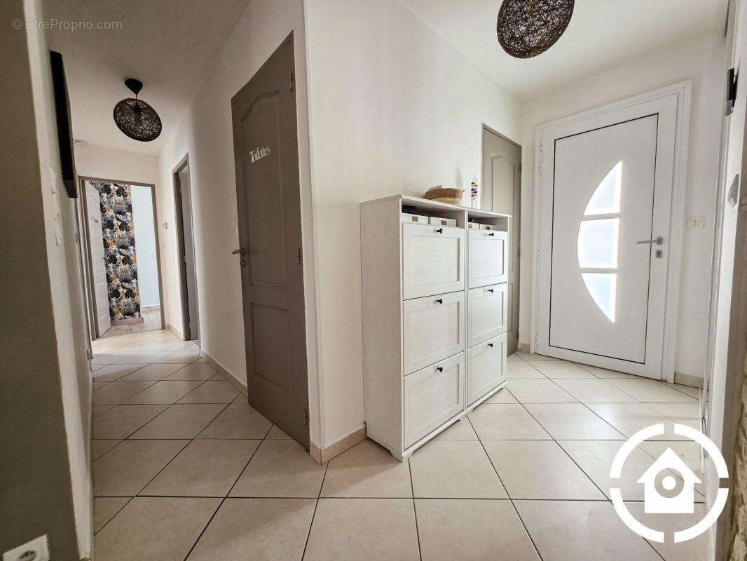 Maison à JUILLAC-LE-COQ