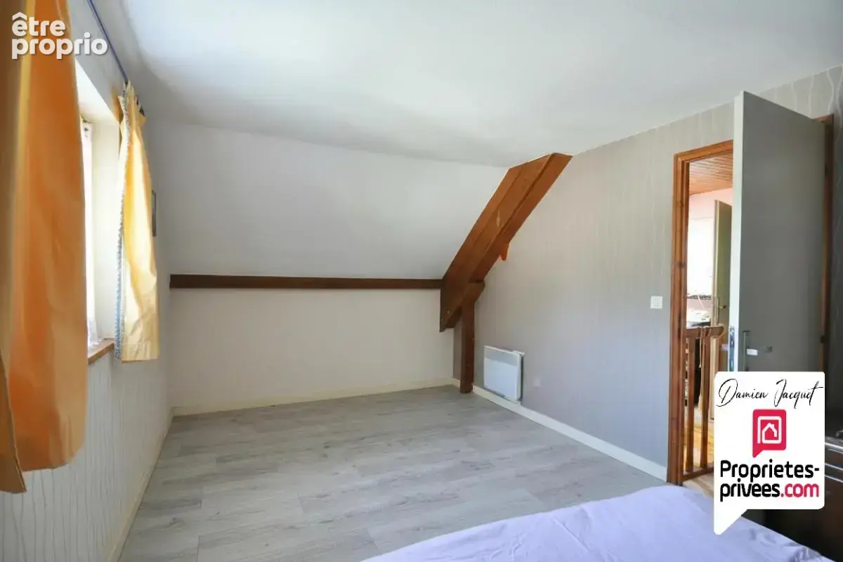 Maison familiale 5 pièces. 118,90 m² habitables. Terrain de 2 566 m² .  Autechaux-Roide - photo 5