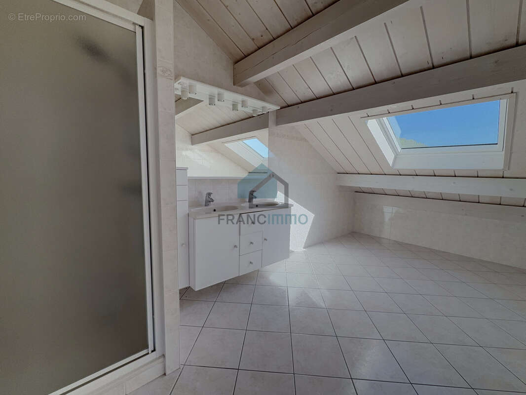 Appartement à CHARQUEMONT