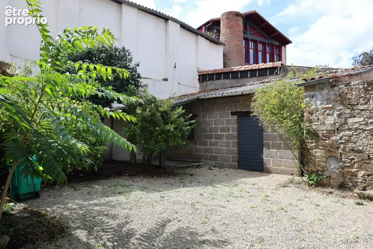 Appartement 5 pièces 110 m² à vendre à Clisson (44190) - photo 9