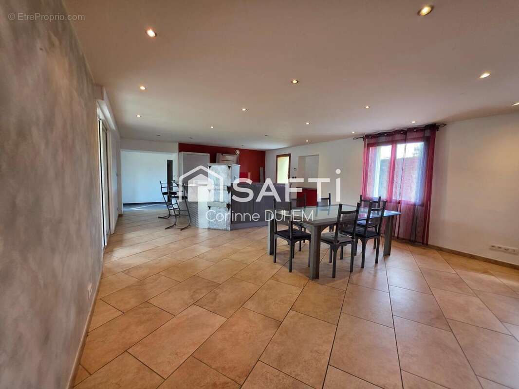 Photo 2 - Maison à BELLERIVE-SUR-ALLIER