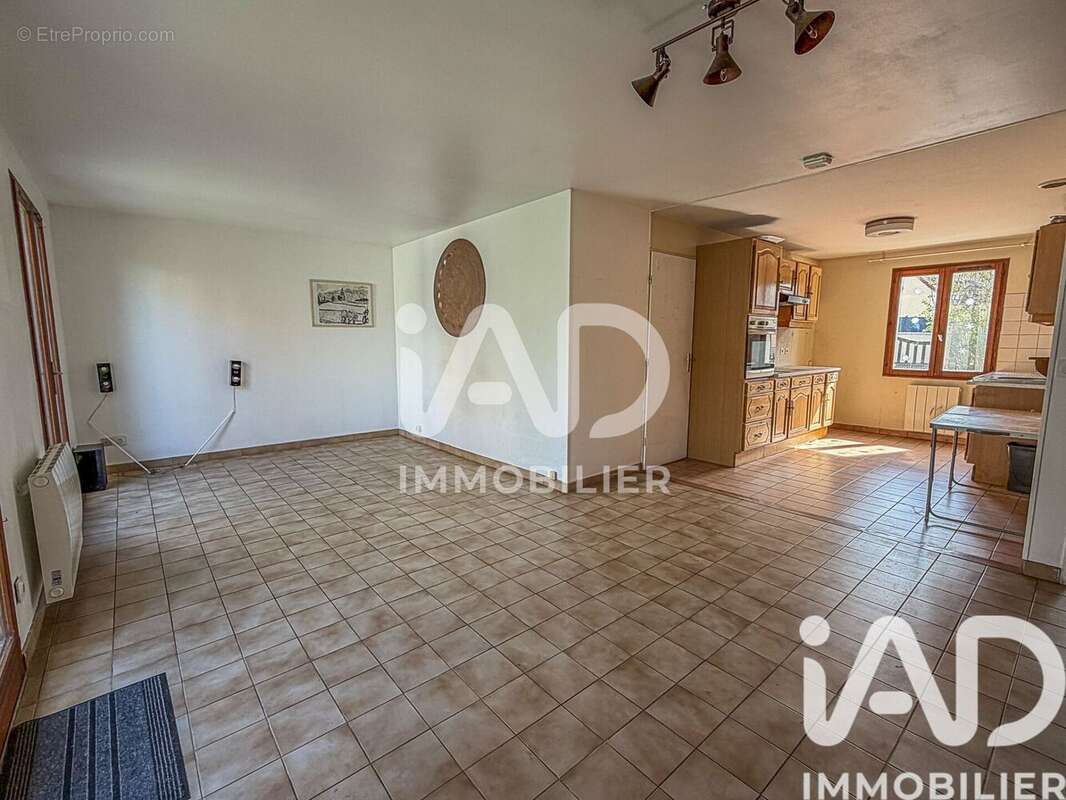 Photo 3 - Maison à COULOMMIERS