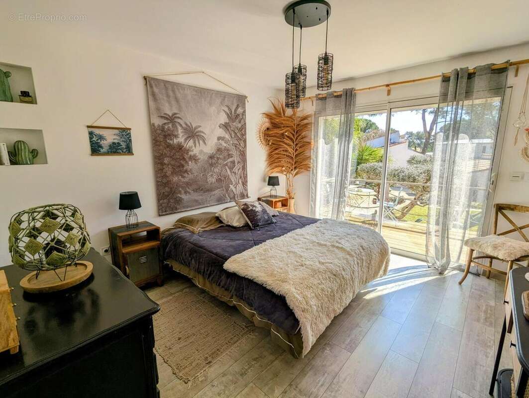 Photo 8 - Maison à LANGLADE