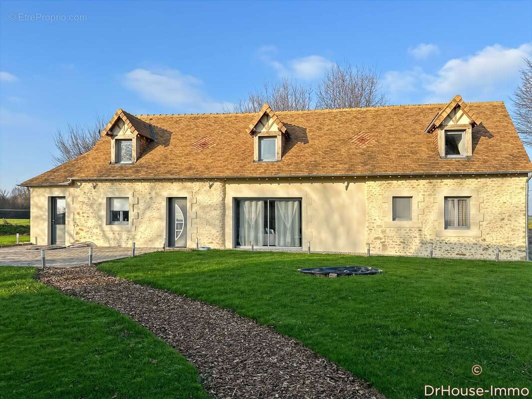 Maison à MAROLLES-LES-BRAULTS