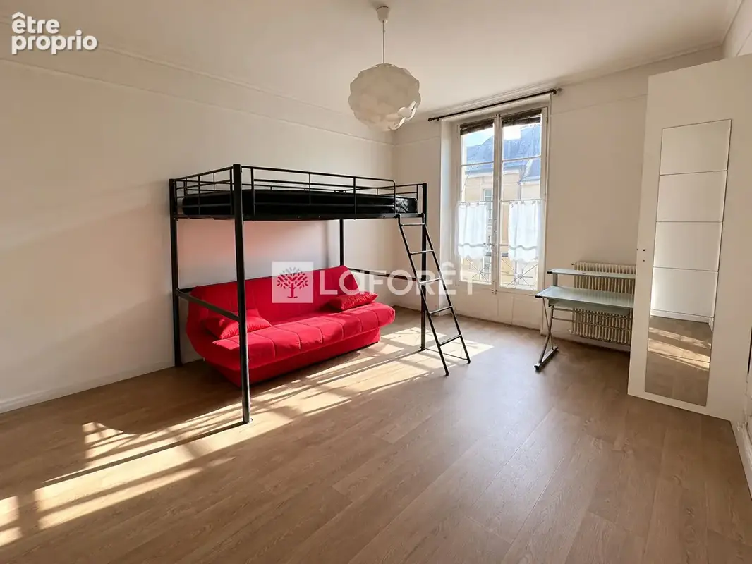 VERSAILLES NOTRE-DAME - Immeuble de rapport d'exception composé de 11 appartements libres et 2 commerces loués - photo 13