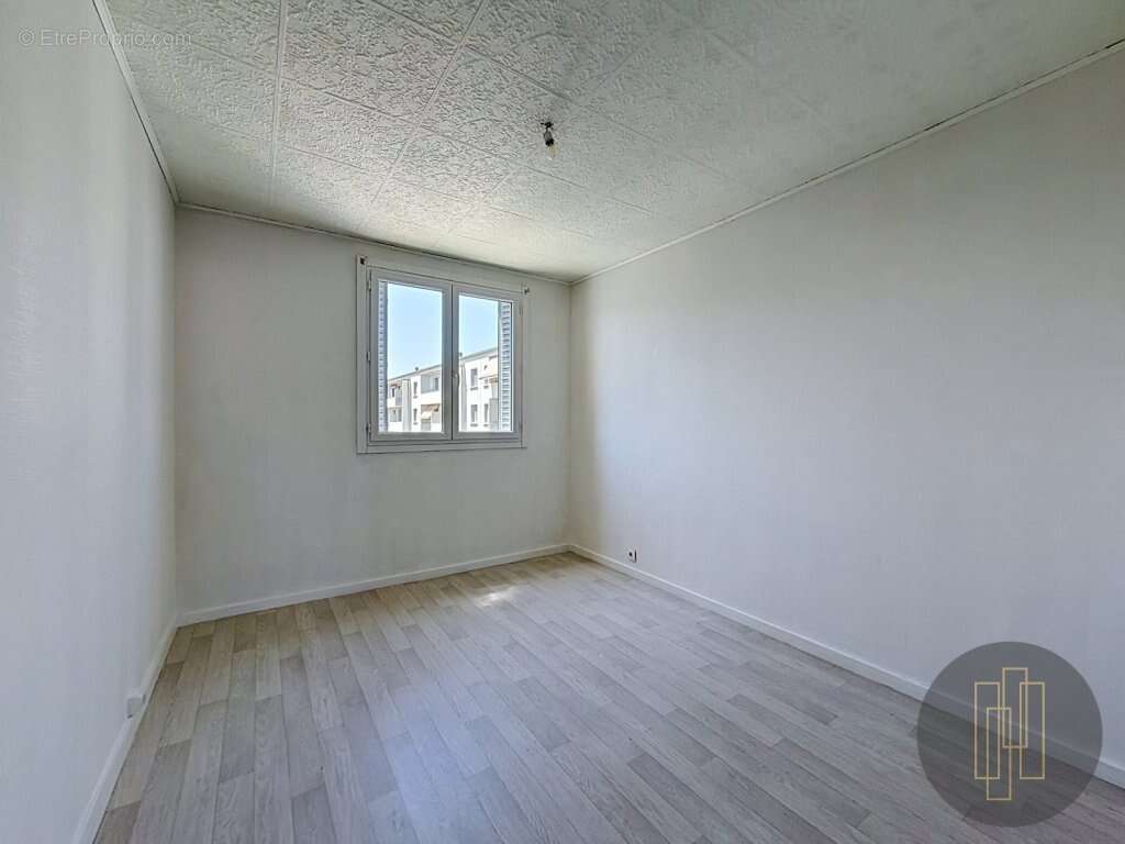Appartement à LYON-8E