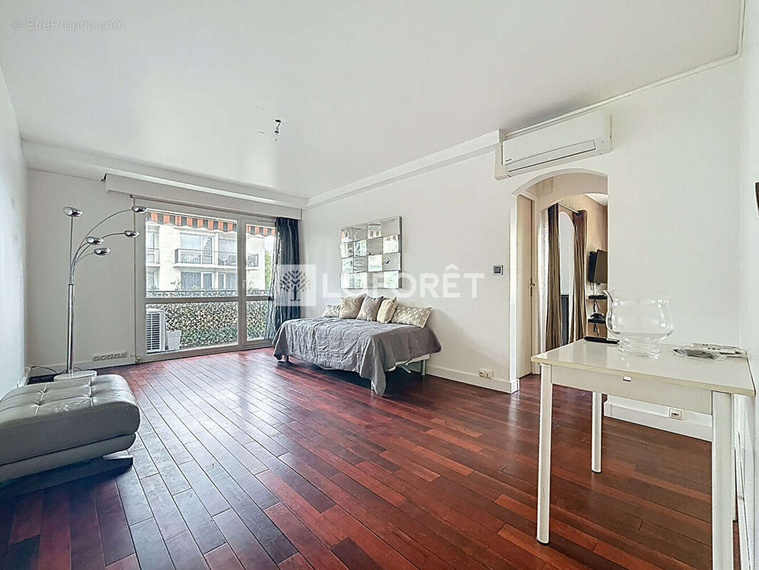 Appartement à CHENNEVIERES-SUR-MARNE