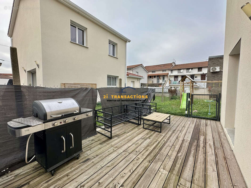 Maison à LA GRAND-CROIX