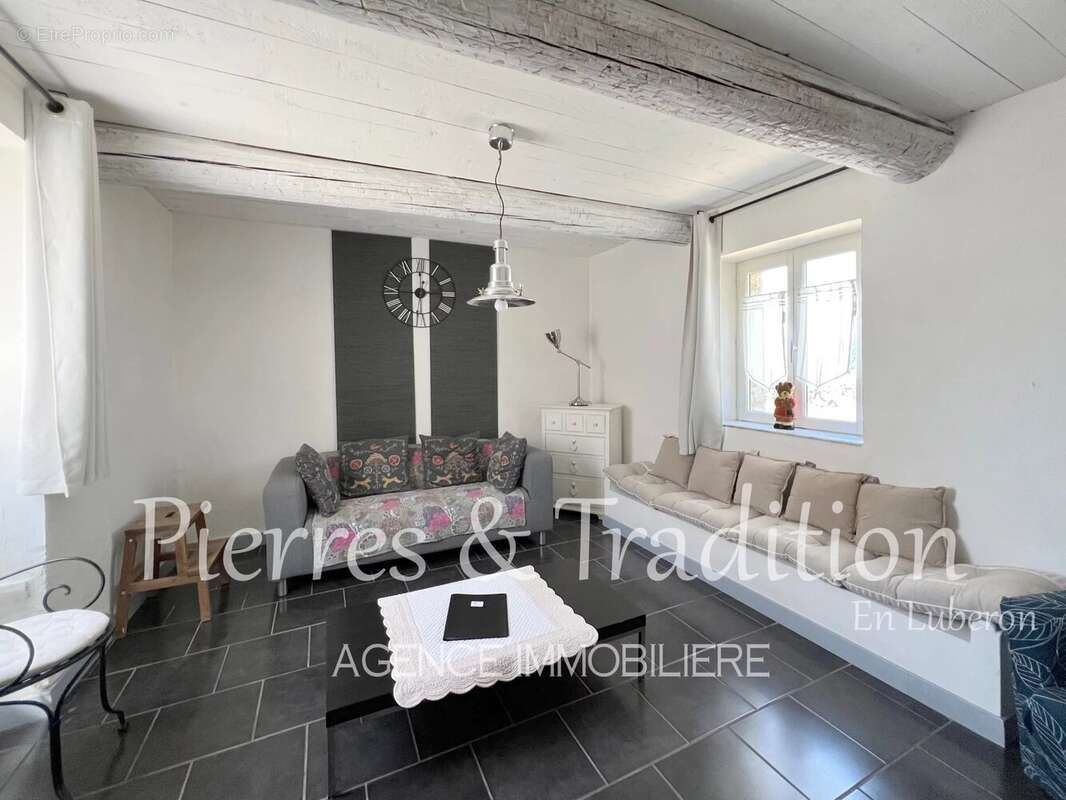 Maison à ROUSSILLON