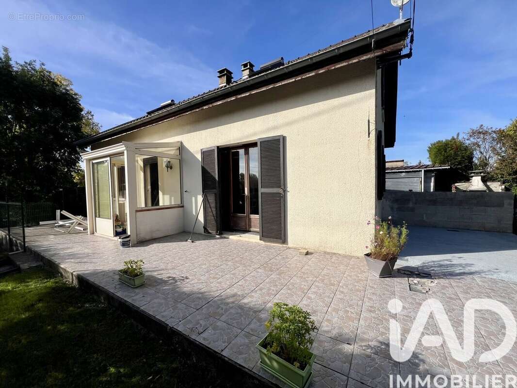 Photo 2 - Maison à SAINT-CHERON