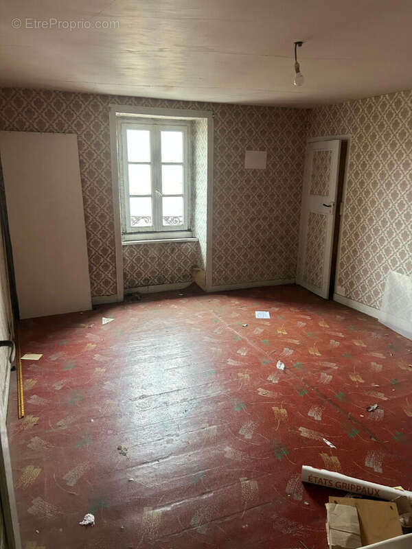 Immeuble en pierre au coeur de Plouézec avec local commercial - photo 8
