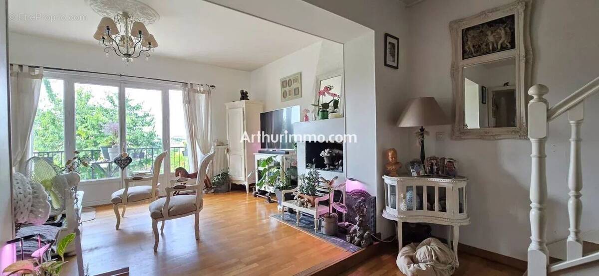 Maison à SUCY-EN-BRIE