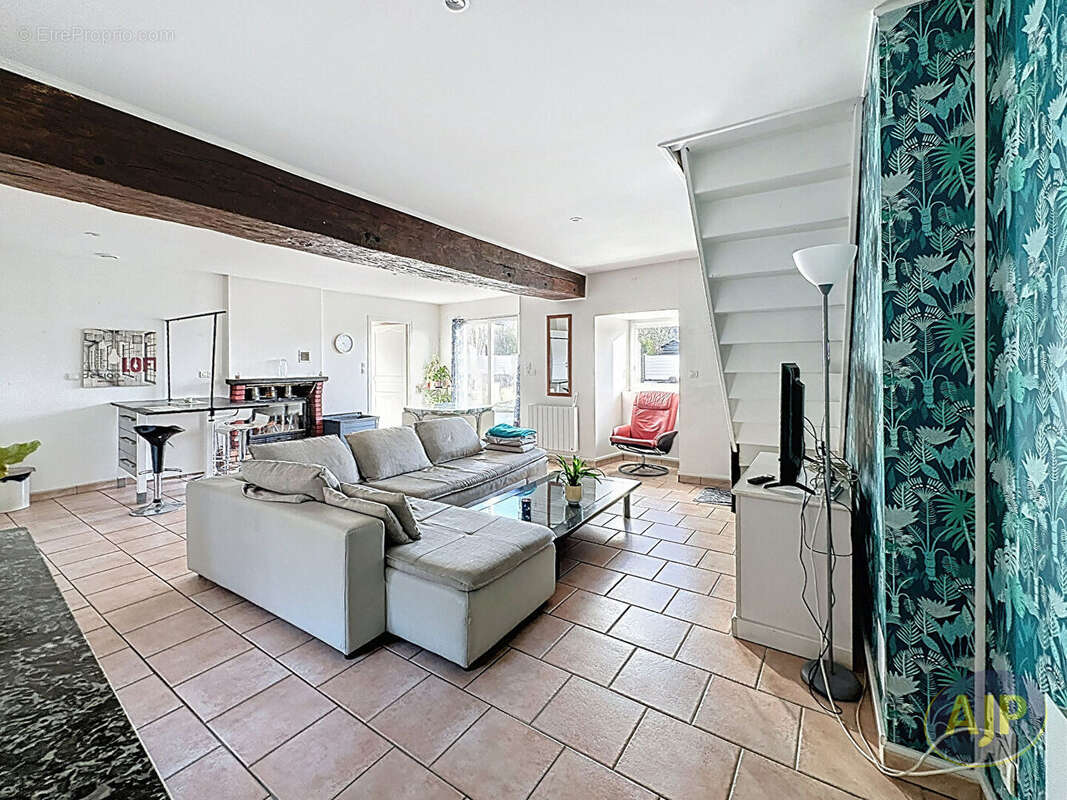 Maison à SAINT-AUBIN-DES-CHATEAUX