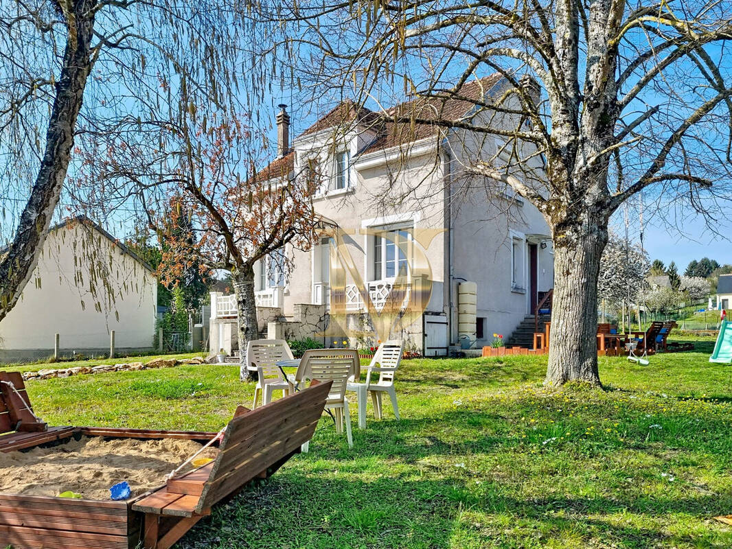 Maison à CHISSEAUX