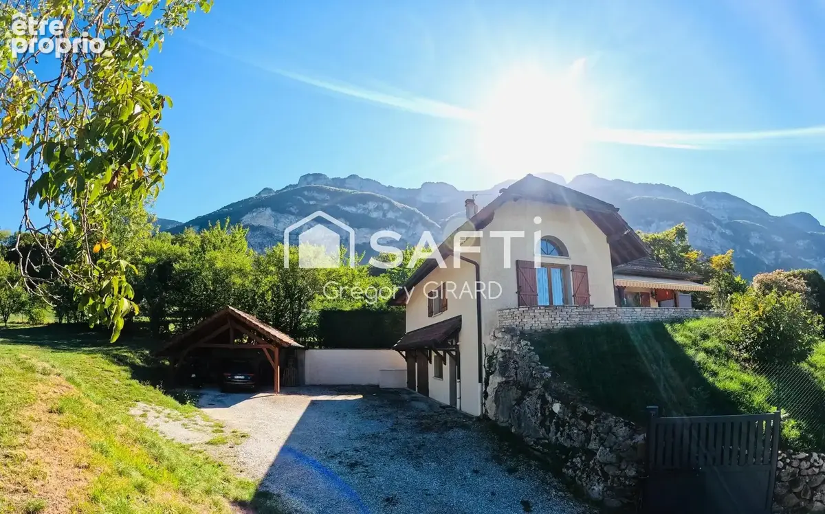 Photo 1 - Maison à DRUMETTAZ-CLARAFOND
